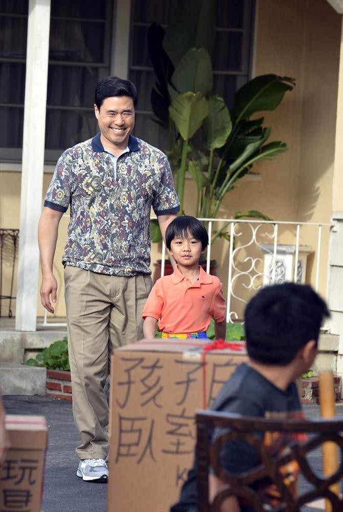 Still of Randall Park and Ian Chen in Fresh Off the Boat (2015)