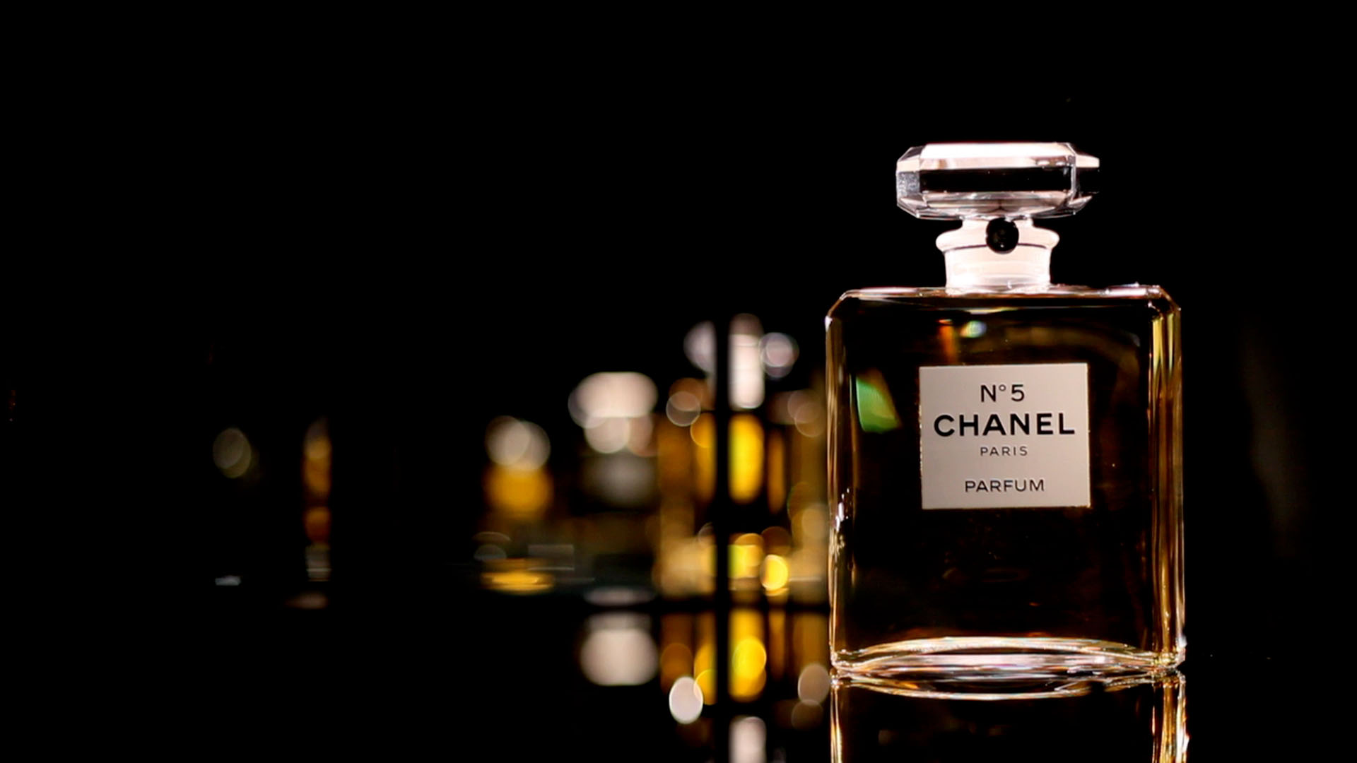 Chanel Number 5 - Advertising
