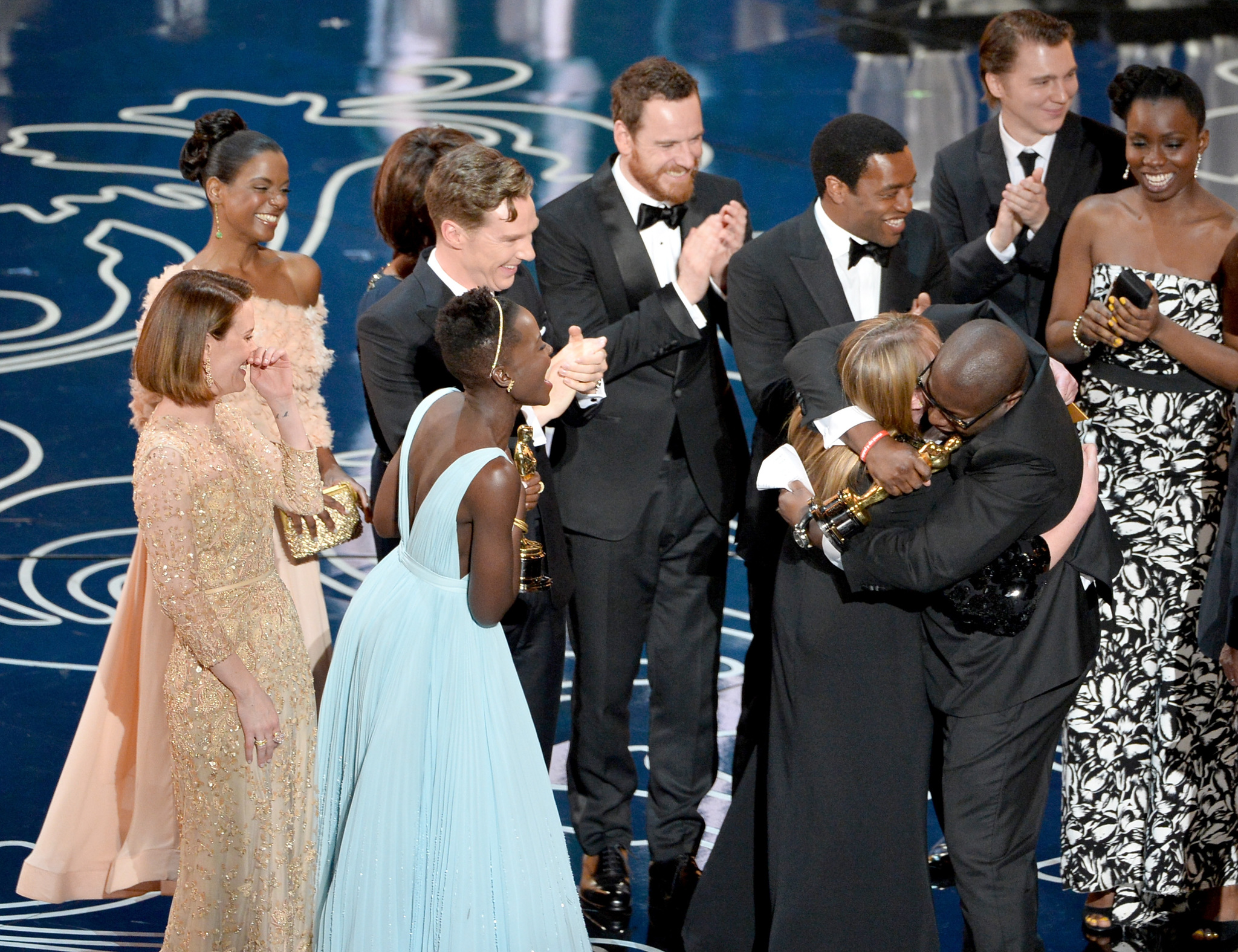 Sarah Paulson, Paul Dano, Chiwetel Ejiofor, Kelsey Scott, Michael Fassbender, Benedict Cumberbatch, Adepero Oduye, Lupita Nyong'o, Steve McQueen and Bianca Stigter at event of The Oscars (2014)