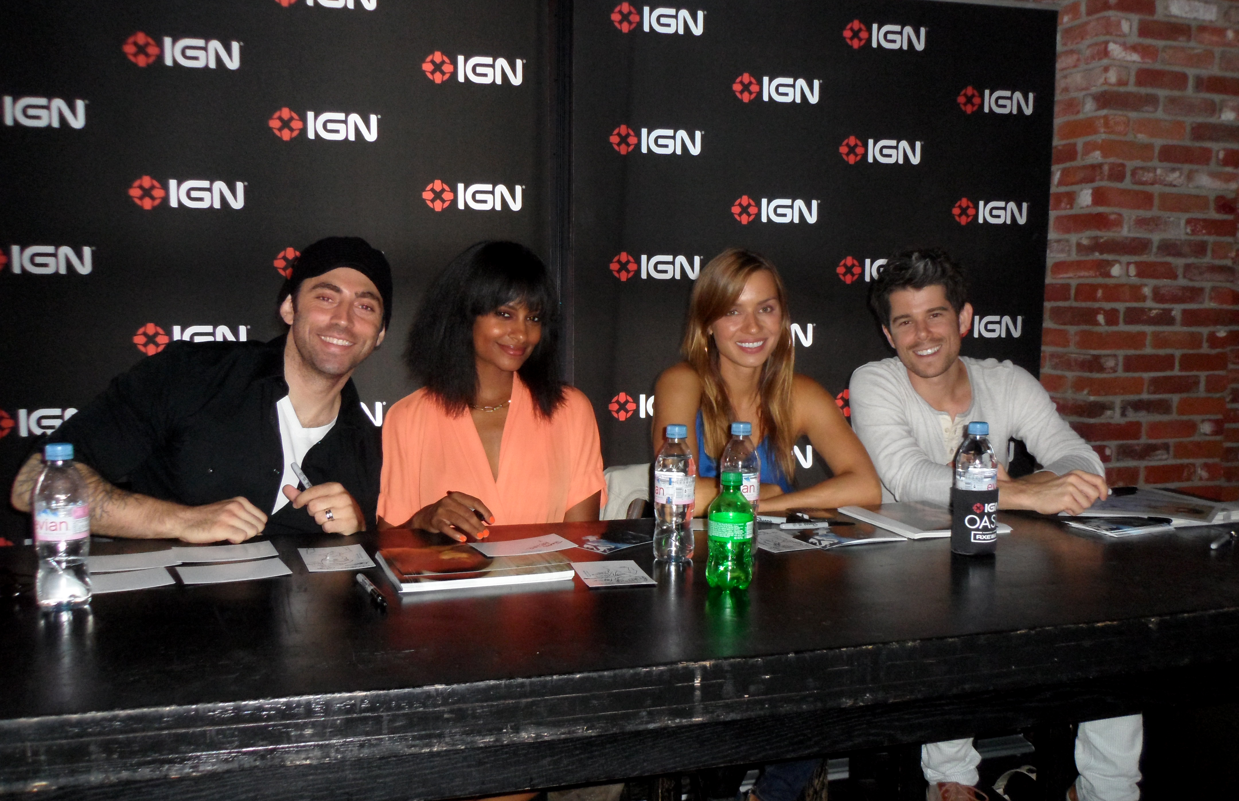 IGN signing at Comic Con 2012 for Y: The Last Man Rising