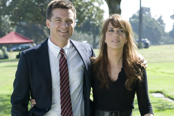 Still of Jason Bateman and Kristen Wiig in Extract (2009)