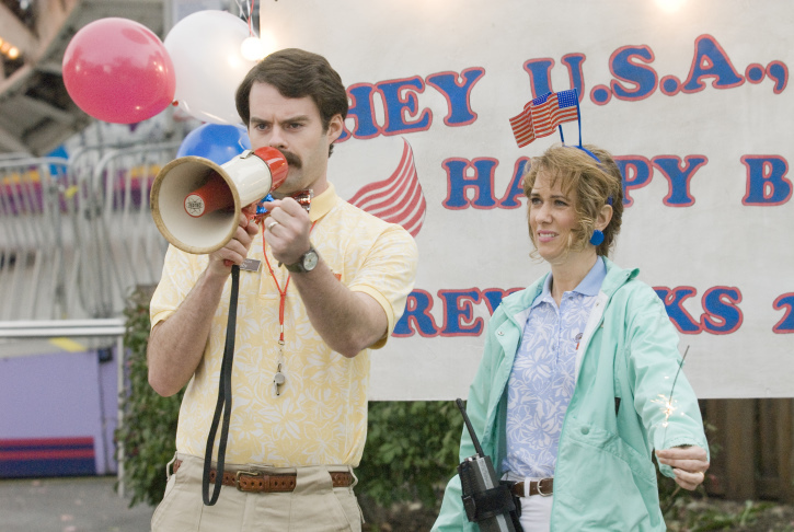 Still of Bill Hader and Kristen Wiig in Adventureland (2009)