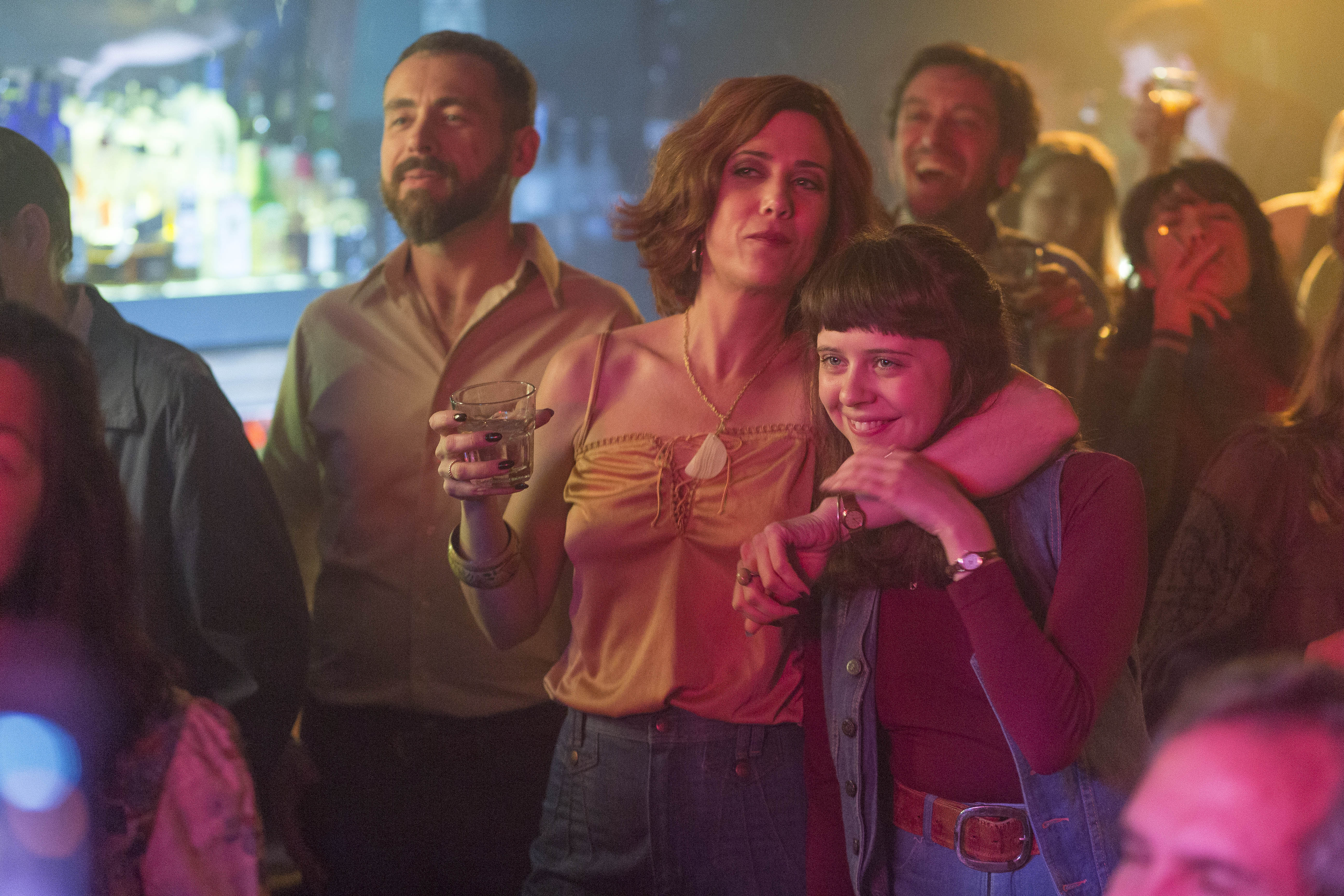 Still of Kristen Wiig and Bel Powley in The Diary of a Teenage Girl (2015)