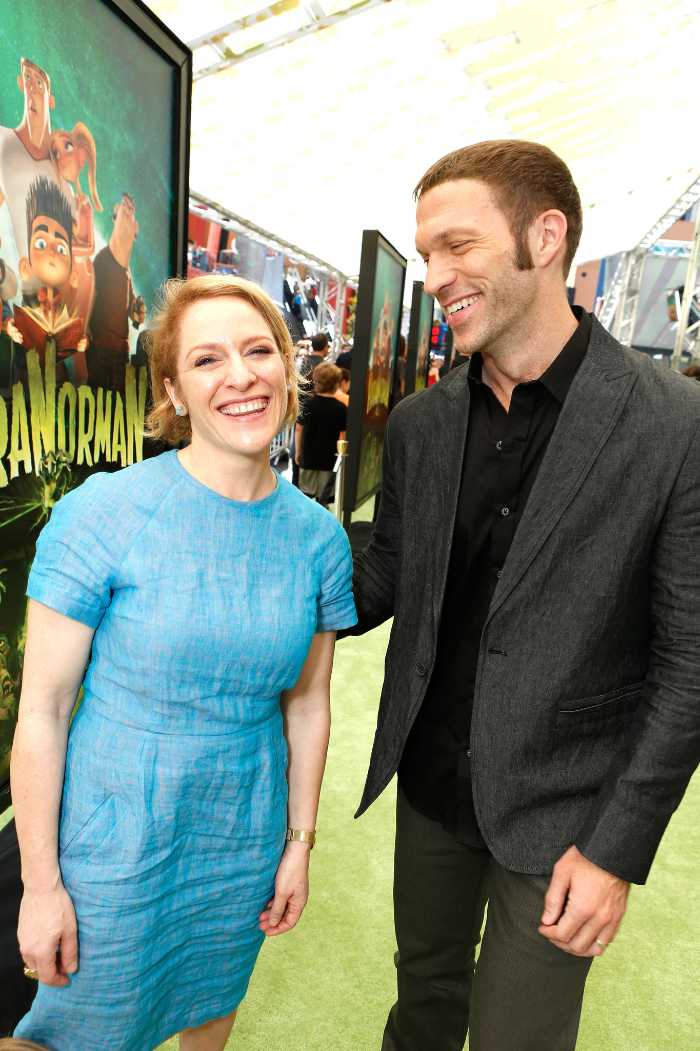 Travis Knight and Arianne Sutner at event of Paranormanas (2012)