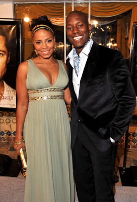 Sanaa Lathan and Tyrese Gibson at event of Keista Bendzamino Batono istorija (2008)