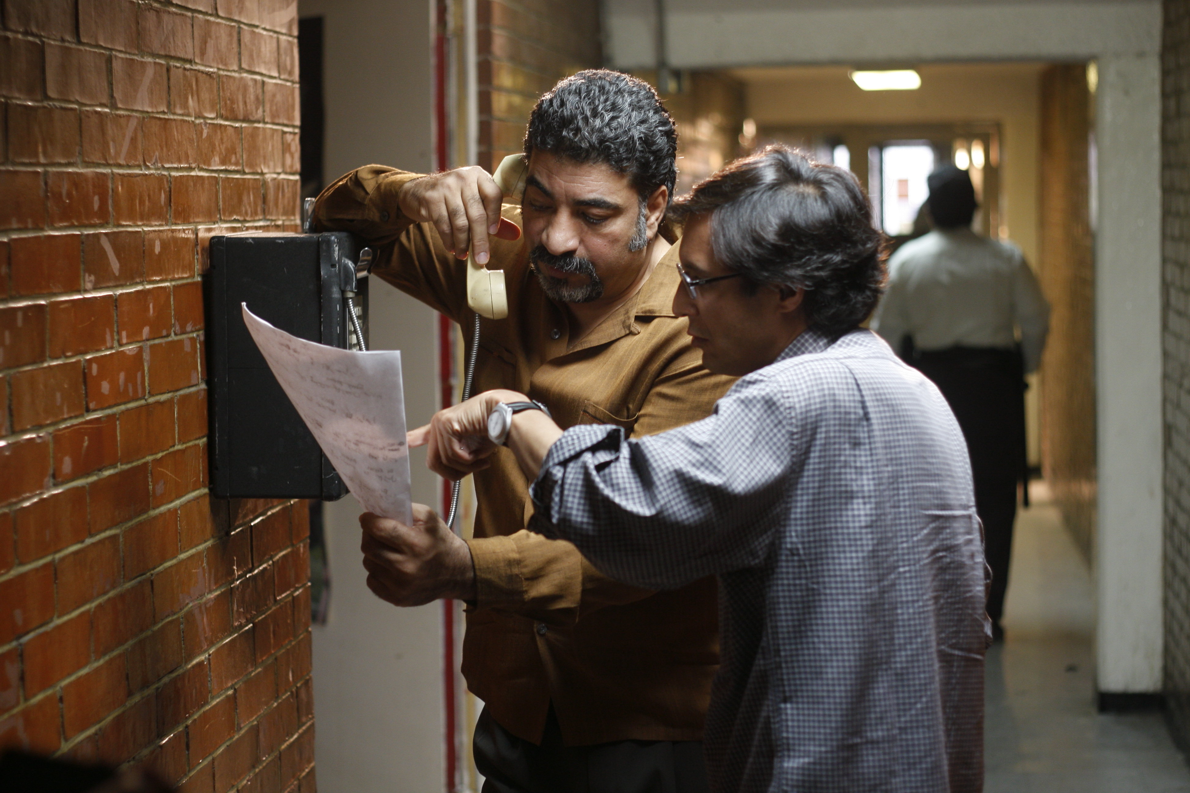 Sayed Badreya and Carlos Carrera in El Traspatio (2009)