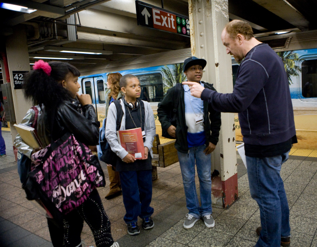 Still of Louis C.K. in Louie: Subway/Pamela (2011)