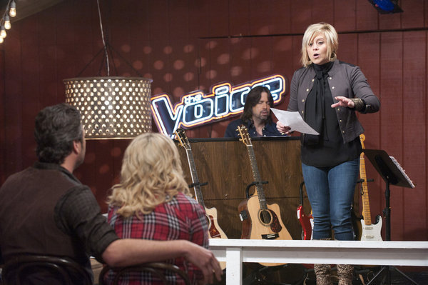 Still of Miranda Lambert and Blake Shelton in The Voice (2011)