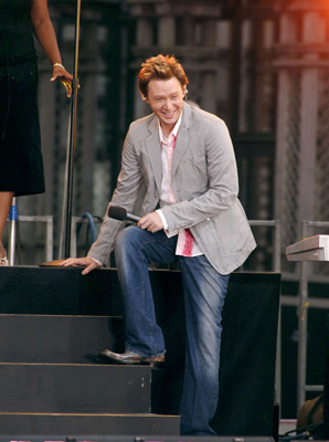 Clay Aiken at event of Good Morning America (1975)
