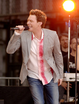 Clay Aiken at event of Good Morning America (1975)