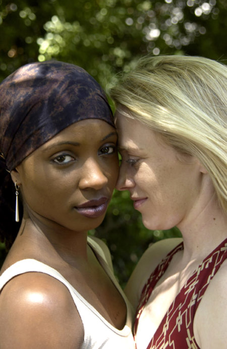 Rebecca Lowman and Shanola Hampton in The Mostly Unfabulous Social Life of Ethan Green (2005)