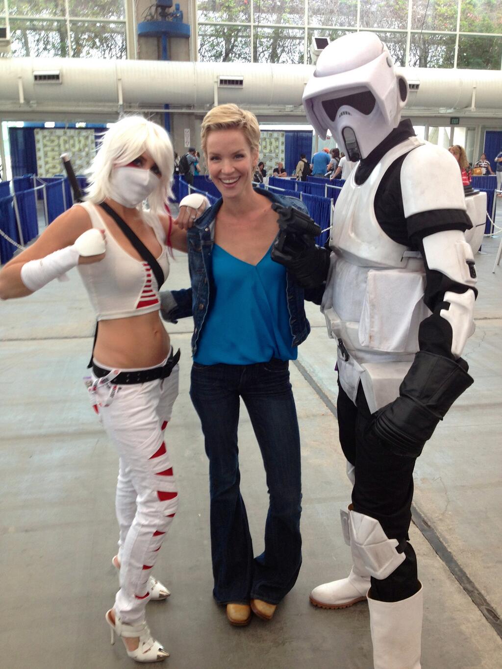 Ashley Scott at Comic-COn International 2013.