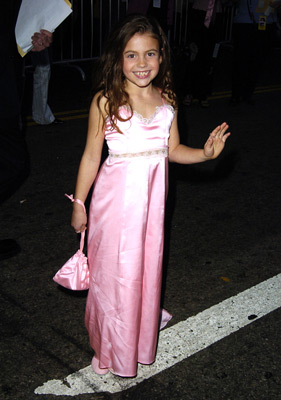 Brooke Hamlin at event of Ladder 49 (2004)