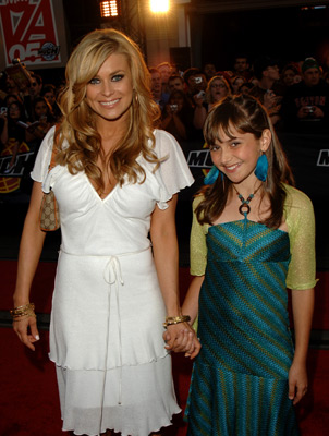 Carmen Electra and Alyson Stoner at event of 2005 MuchMusic Video Awards (2005)