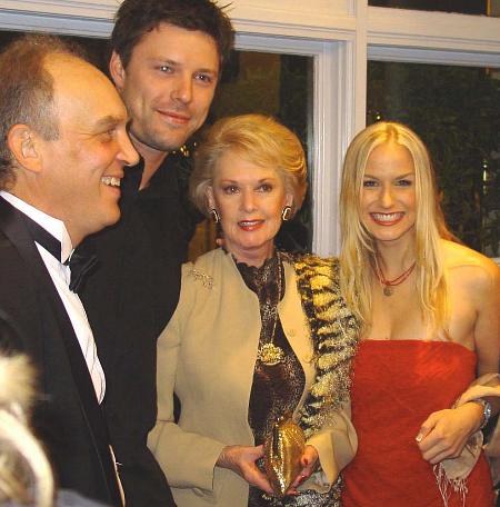 Tippi Hedren, Jenn Gotzon, Justin Kunkle and Rick Camp in Julie and Jack (2003)