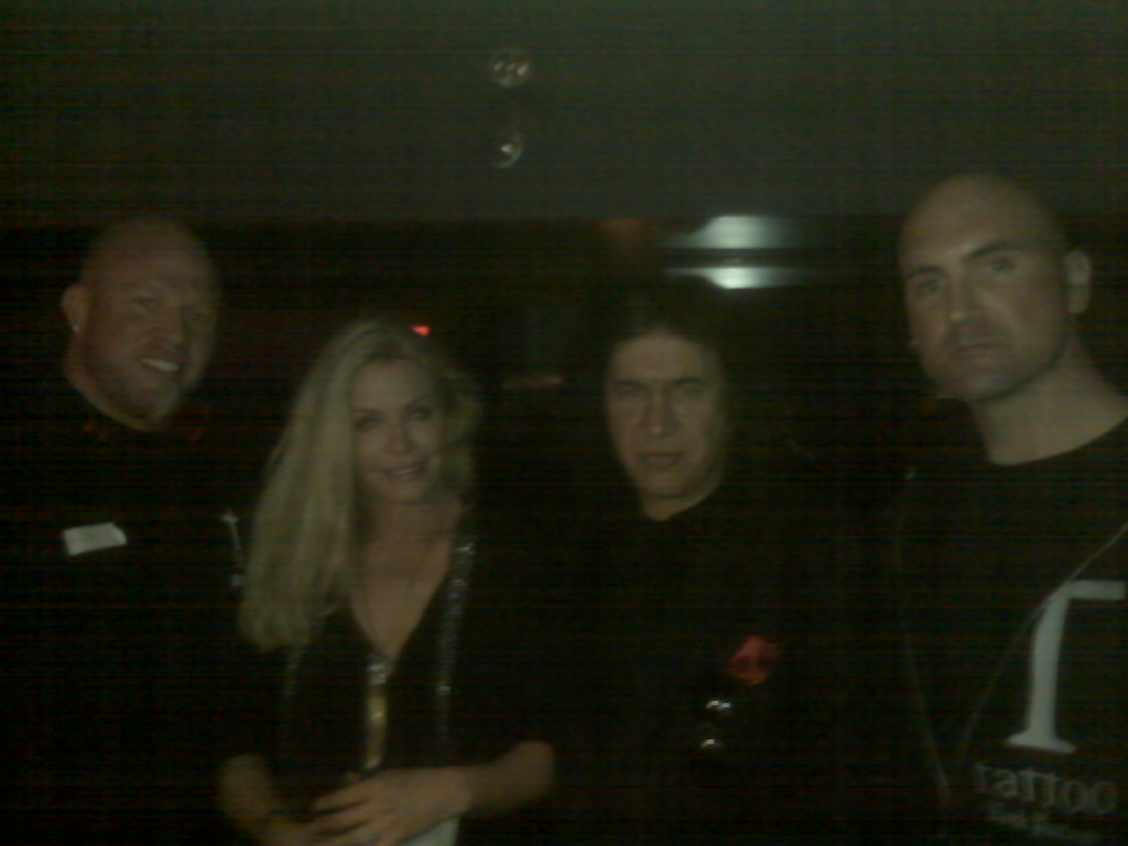 BodyGuarding Gene Simmons and Shannon Tweed
