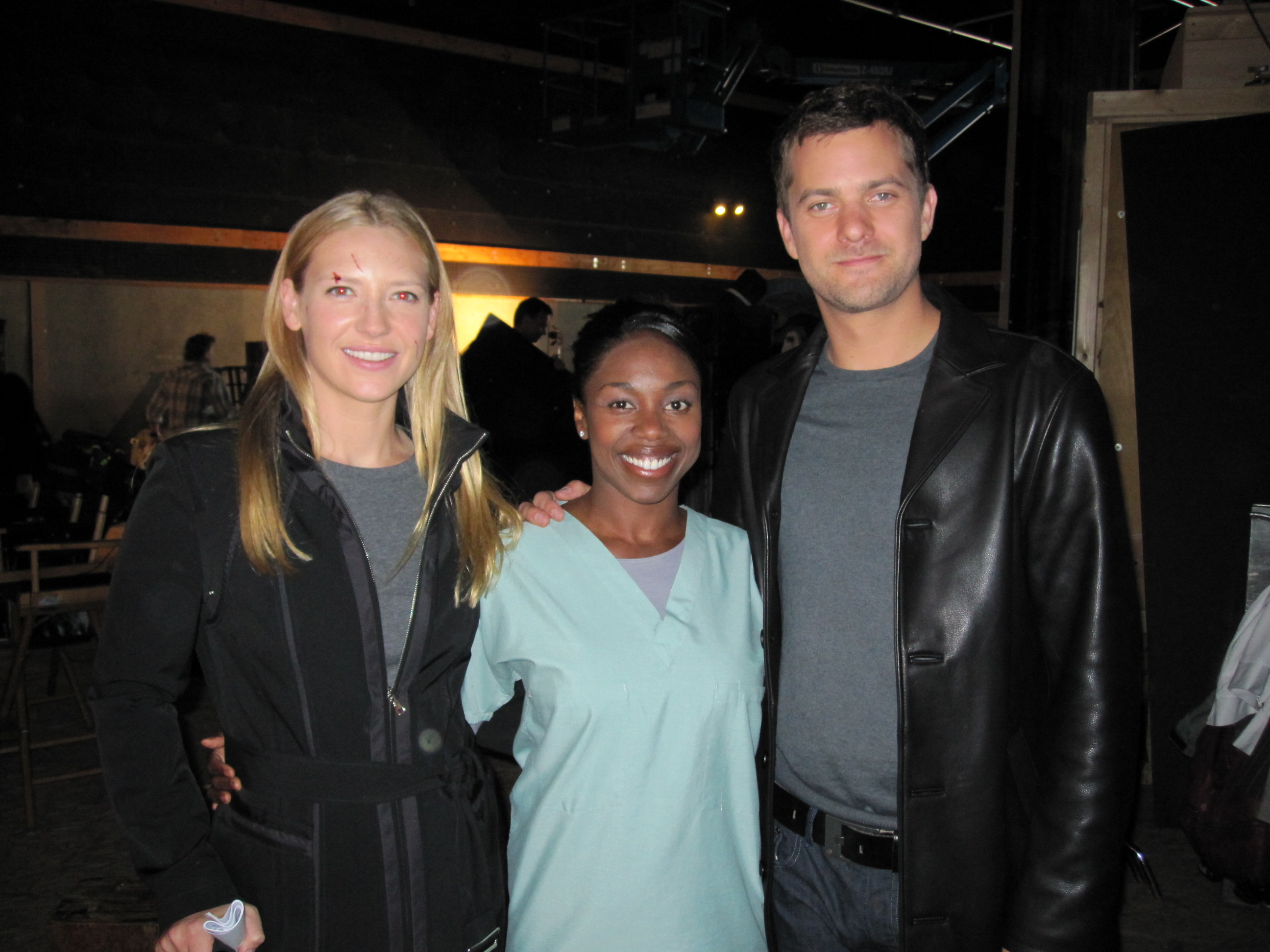 Marsha Regis, Anna Torv & Joshua Jackson on the set of 