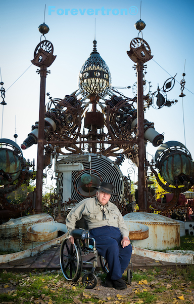 Dr. Evermor (aka Tom Every) in front of the Forevertron