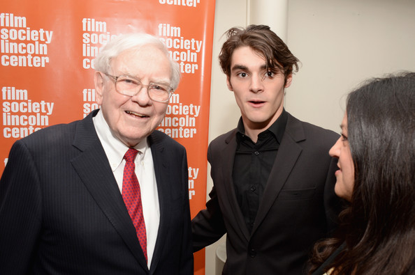 Warren Buffett, RJ Mitte & Melinda Esquibel. Lincoln Center, New York City Premiere Season 5B 