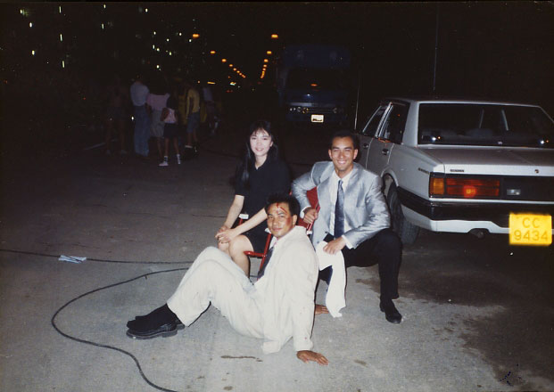 Dodo Cheng, Vincent Lyn and Simon Yam without a doubt the most prolific Hong Kong film star with 125 films to his credit. Here we are on the set of 