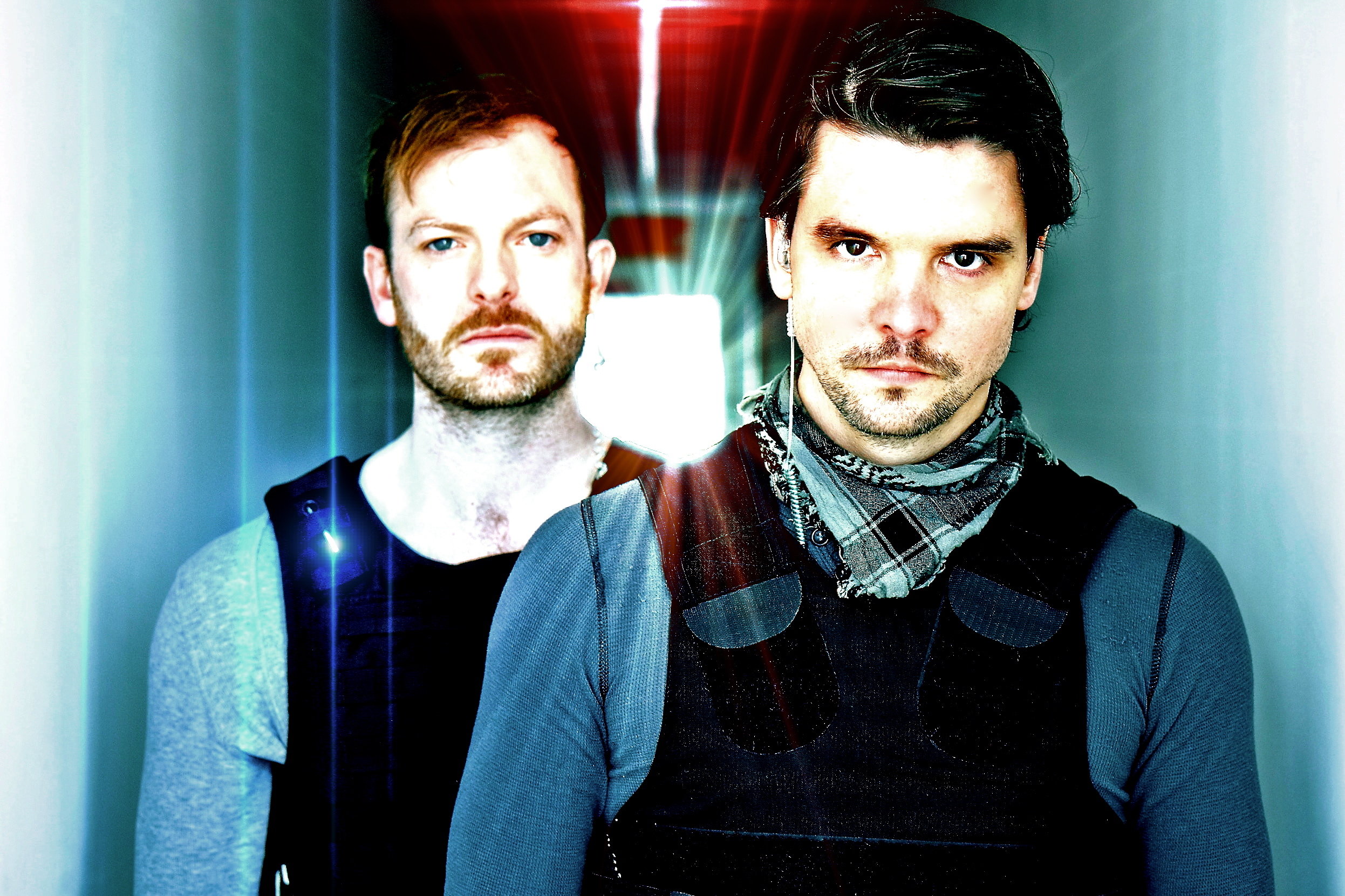 Still of Andrew Lee Potts and Max Wrottesley in Wireless (2014)