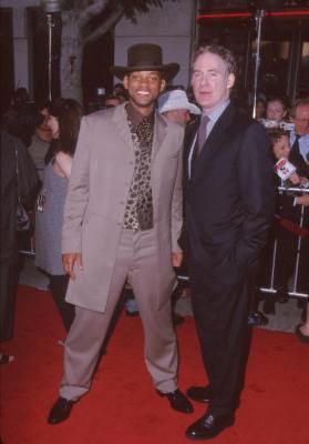 Kevin Kline and Will Smith at event of Laukiniai Laukiniai Vakarai (1999)