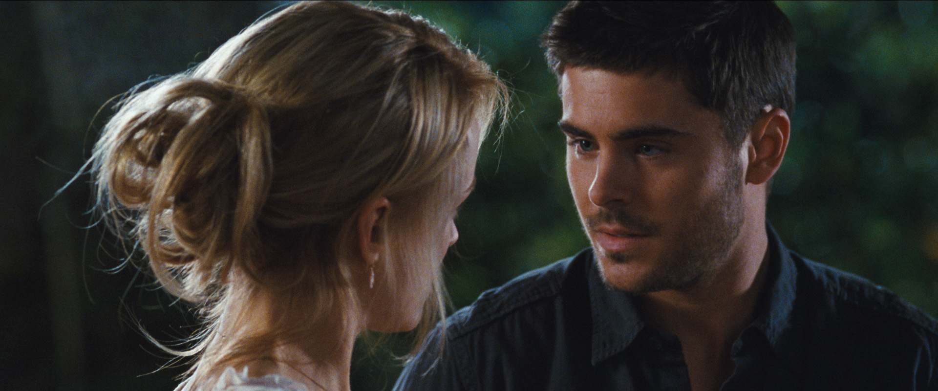 Still of Zac Efron and Taylor Schilling in Amzinai tavo (2012)