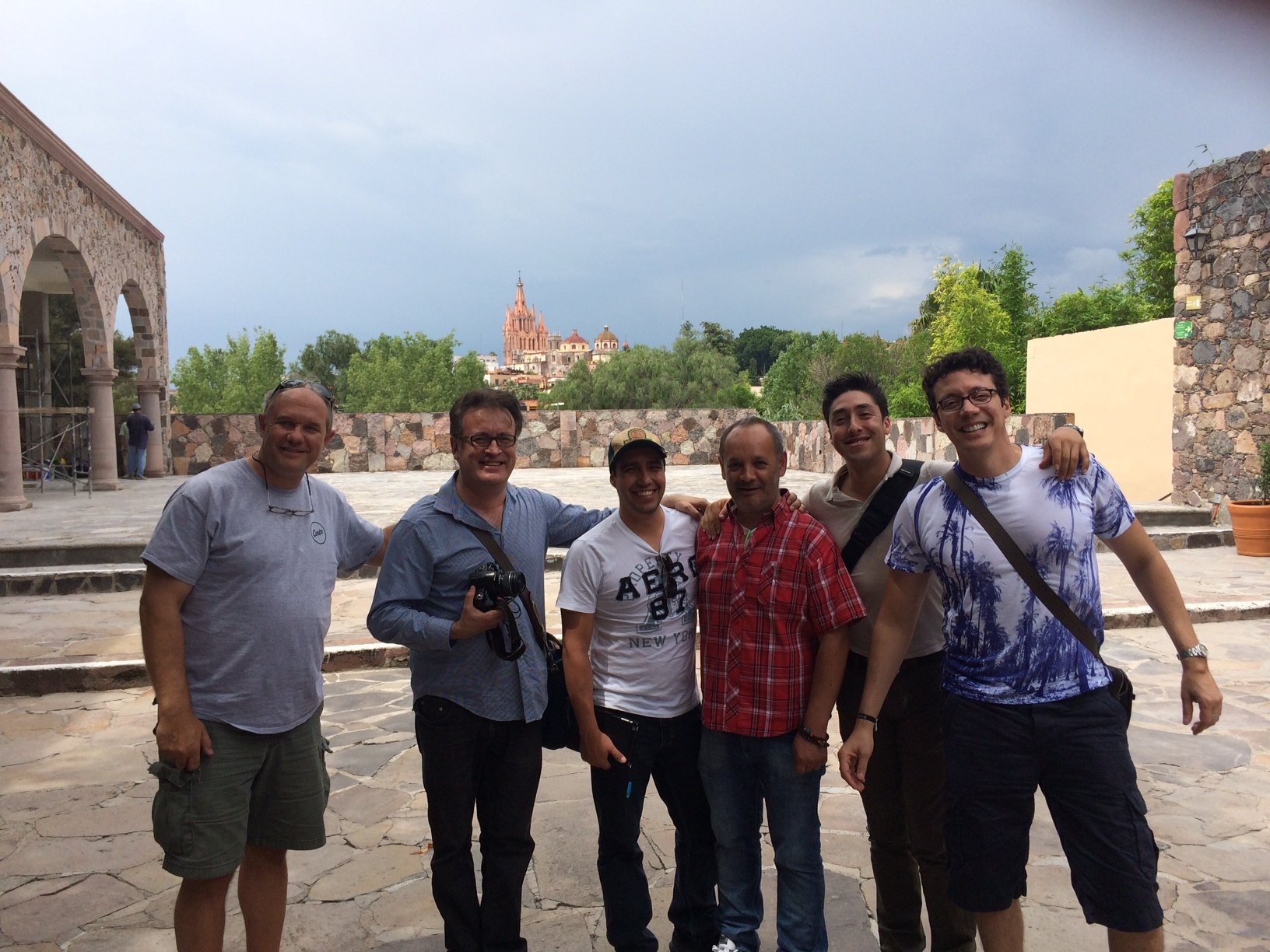 Christopher Chomyn (Cinematographer), Antonio Ruiz (Producer), Pablo Ladrón de Guevara (AD), Luis Alberto Estrada (Locations Mgr) Rodrigo Calderon (Line Producer) & Pepe Bojórquez (Director/Producer) scouting locations.