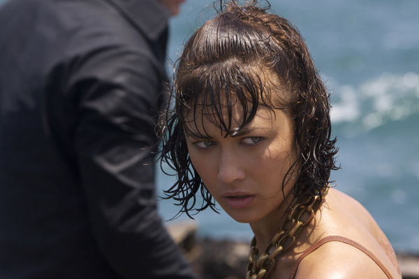 Still of Olga Kurylenko in Paguodos kvantas (2008)