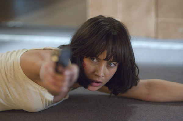 Still of Olga Kurylenko in Paguodos kvantas (2008)