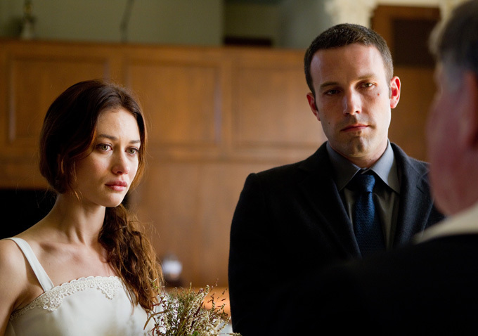 Still of Ben Affleck and Olga Kurylenko in To the Wonder (2012)