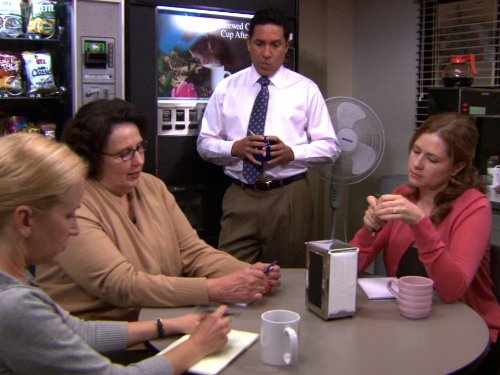 Still of Jenna Fischer, Phyllis Smith, Oscar Nuñez and Angela Kinsey in The Office (2005)