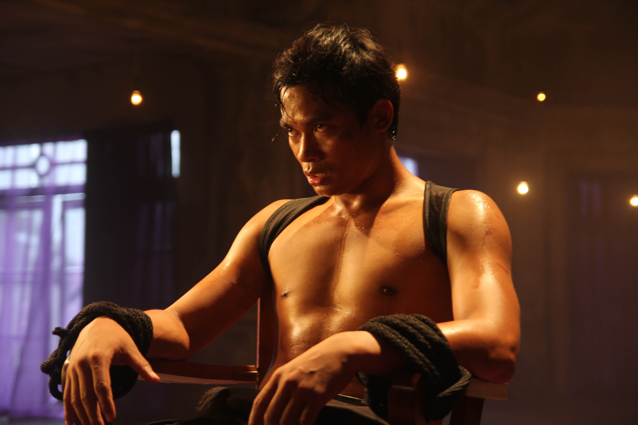 Still of Tony Jaa in Tom yum goong 2 (2013)