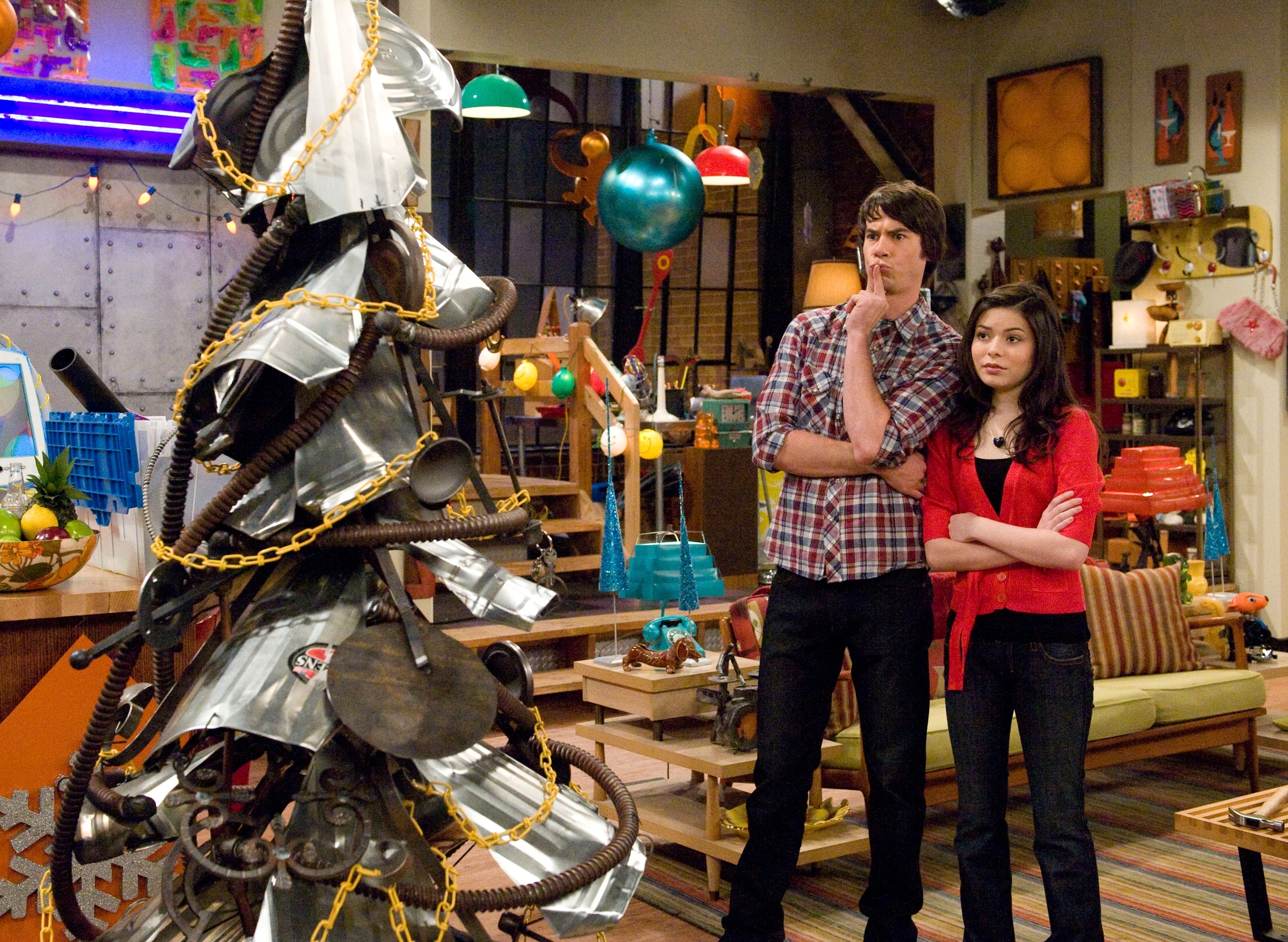 Still of Jerry Trainor and Miranda Cosgrove in iCarly (2007)