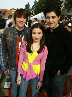 Drake Bell, Josh Peck and Miranda Cosgrove at event of Nickelodeon Kids' Choice Awards '05 (2005)