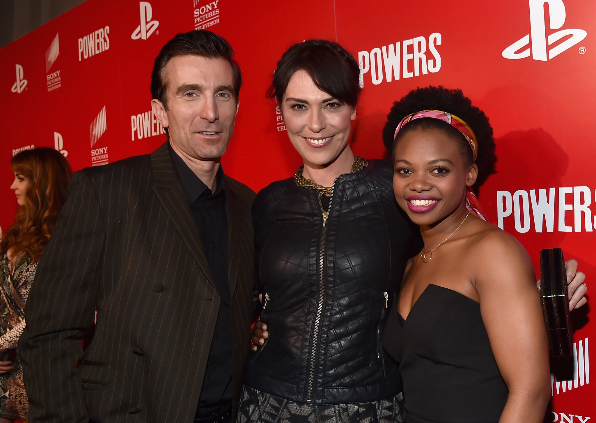 Michelle Forbes, Sharlto Copley and Susan Heyward at event of Powers (2015)