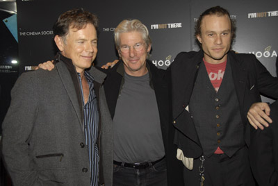 Richard Gere, Heath Ledger and Bruce Greenwood at event of Manes cia nera (2007)