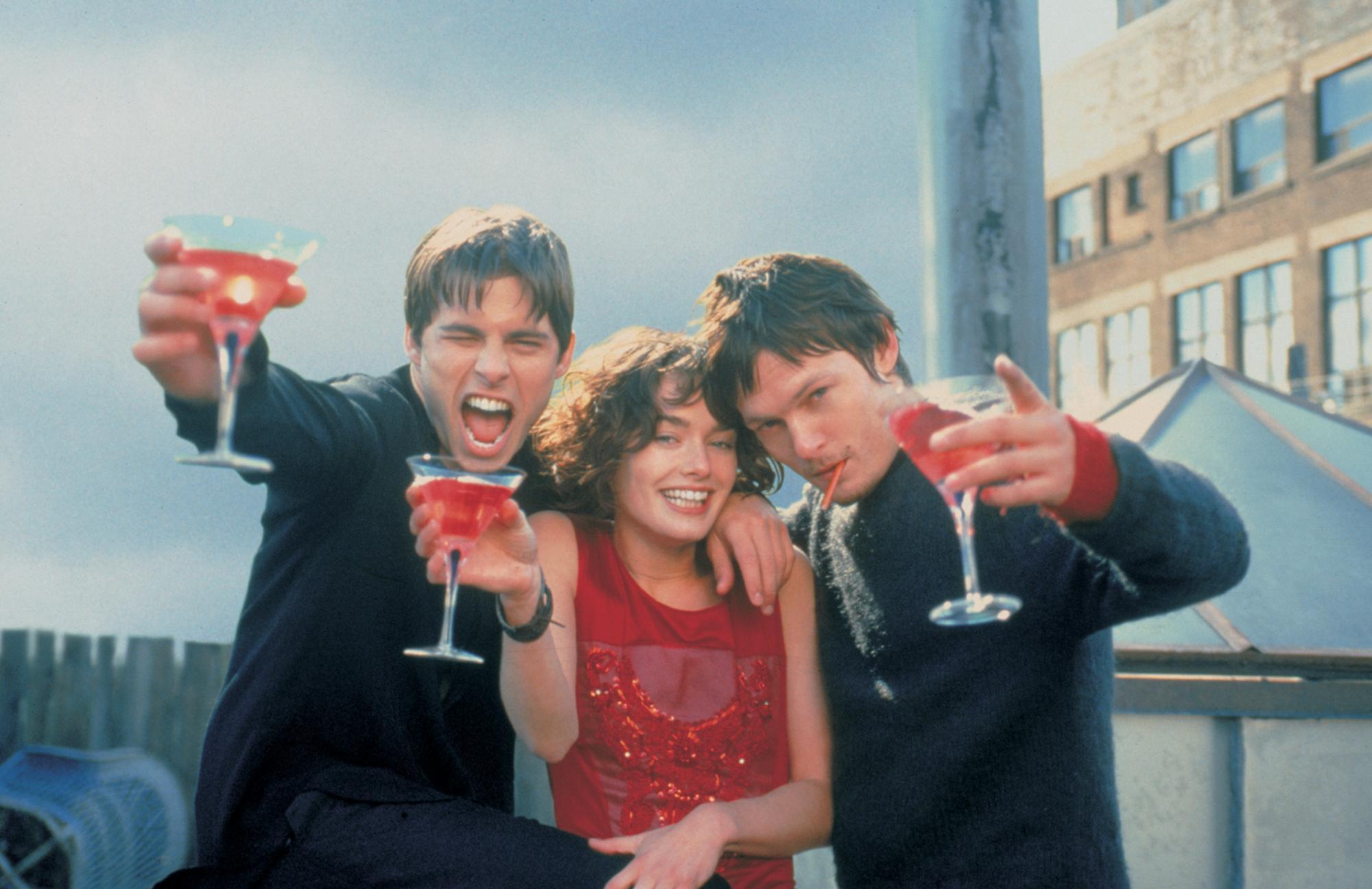 Still of James Marsden, Norman Reedus and Lena Headey in Gossip (2000)