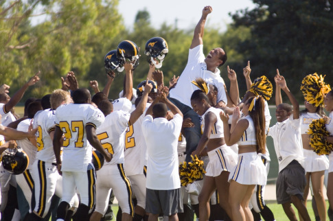 Still of Dwayne Johnson in Gridiron Gang (2006)