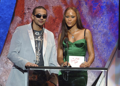 Eve and Sean Paul at event of 2005 American Music Awards (2005)