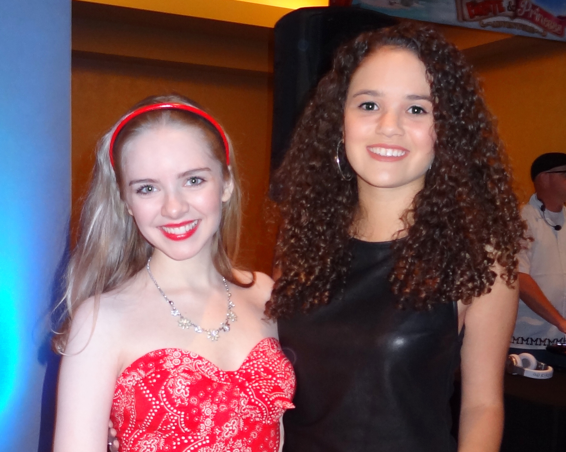 SOFIA THE FIRST'S Darcy Rose Byrnes (Princess Amber) & JAKE AND THE NEVER LAND PIRATES' Madison Pettis (Izzy) @ Disney Jr LIVE on Tour! Pirate & Princess Adventure Pre-Party