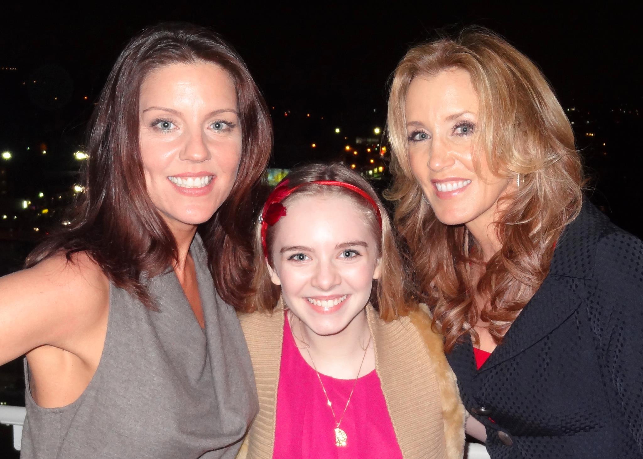 Andrea Parker, Darcy Rose Byrnes and Felicity Huffman