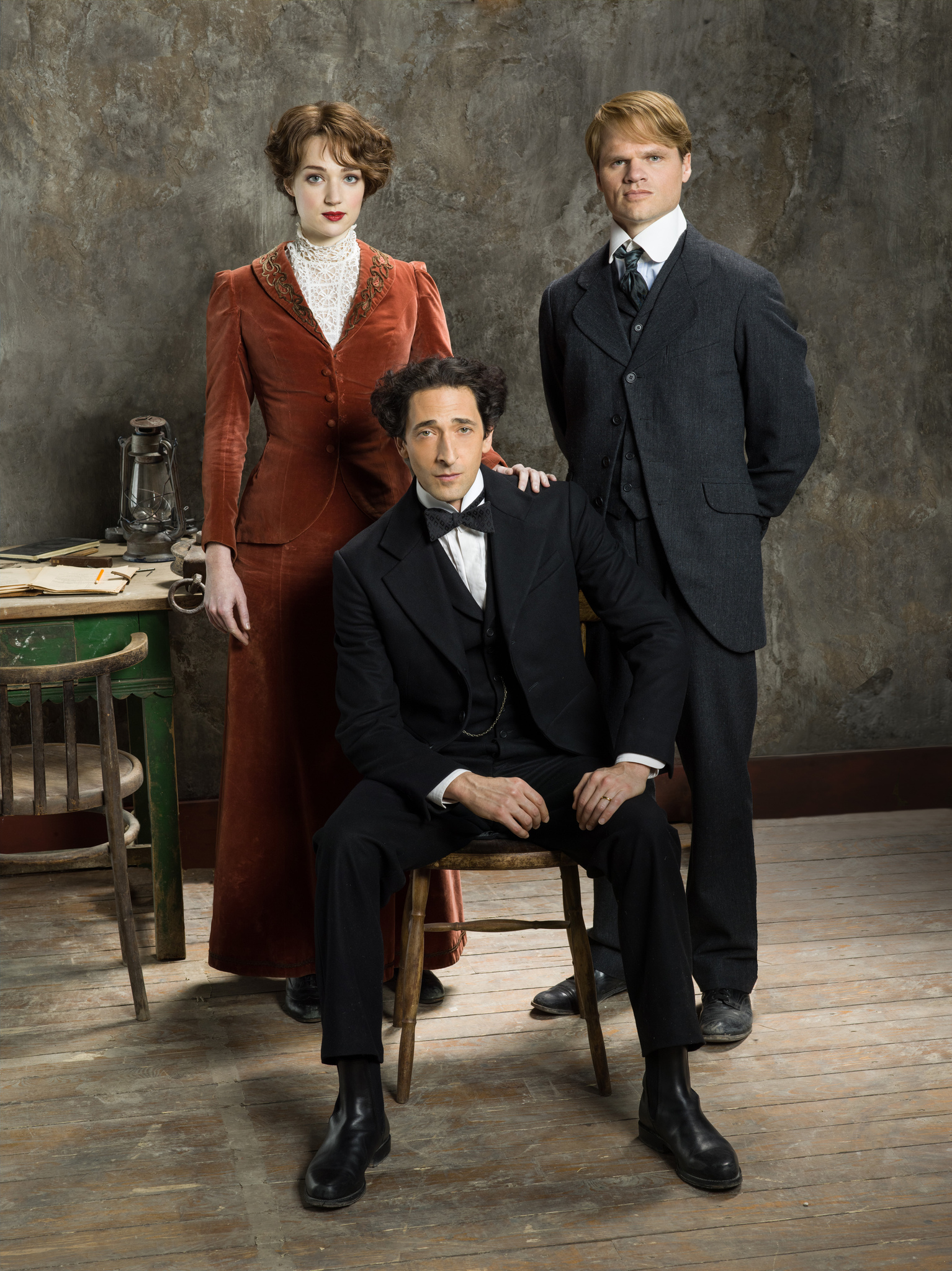 Adrien Brody, Evan Jones and Kristen Connolly in Houdini (2014)