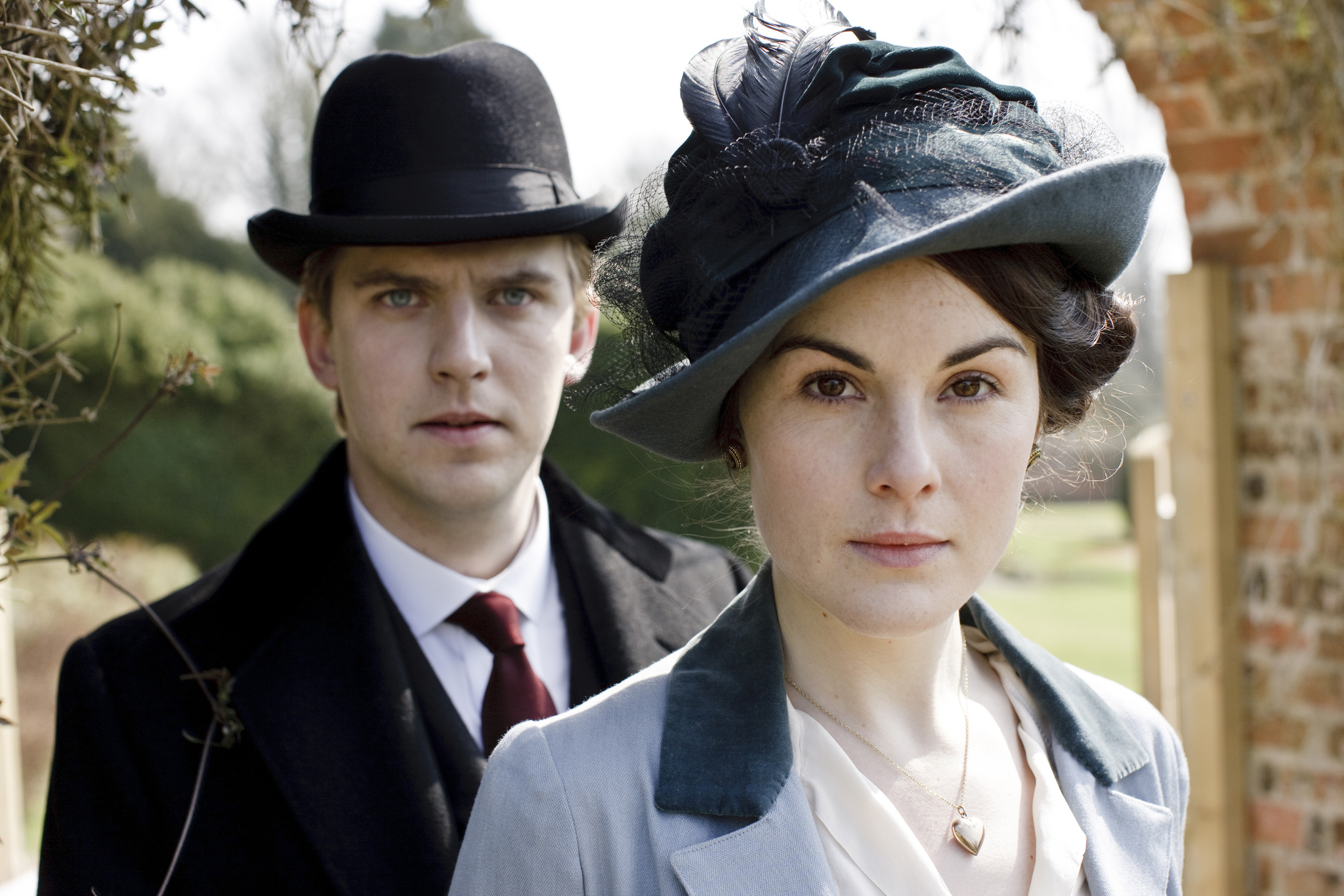 Still of Dan Stevens and Michelle Dockery in Downton Abbey (2010)