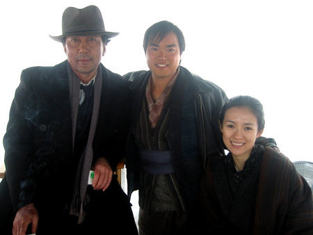 Koji Yakusho, Jim Leung, Ziyi Zhang, on the set of Memoirs of a Geisha