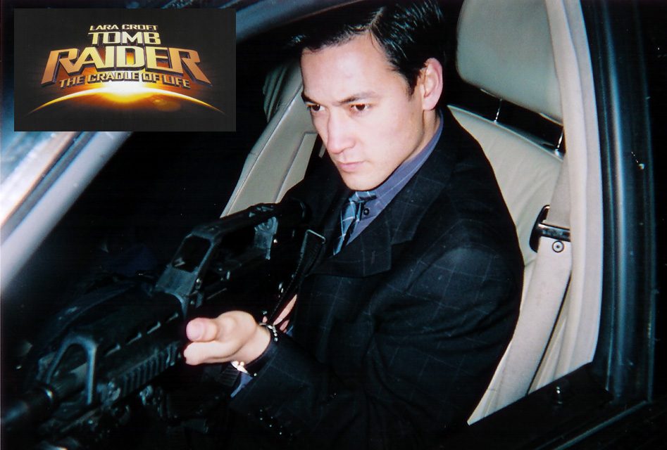 Mark Hampton in 'Lara Croft: Tomb Raider - The Cradle of Life'.