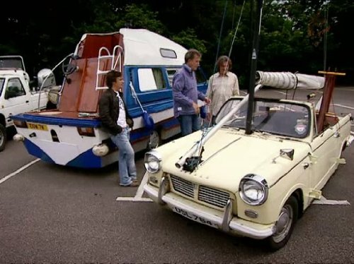 Still of Jeremy Clarkson, James May and Richard Hammond in Top Gear: Episode #10.2 (2007)