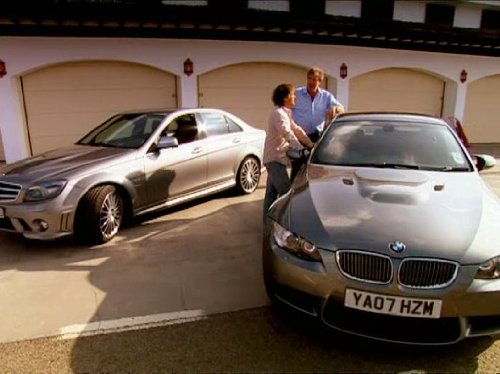 Still of Jeremy Clarkson and Richard Hammond in Top Gear: Episode #10.10 (2007)