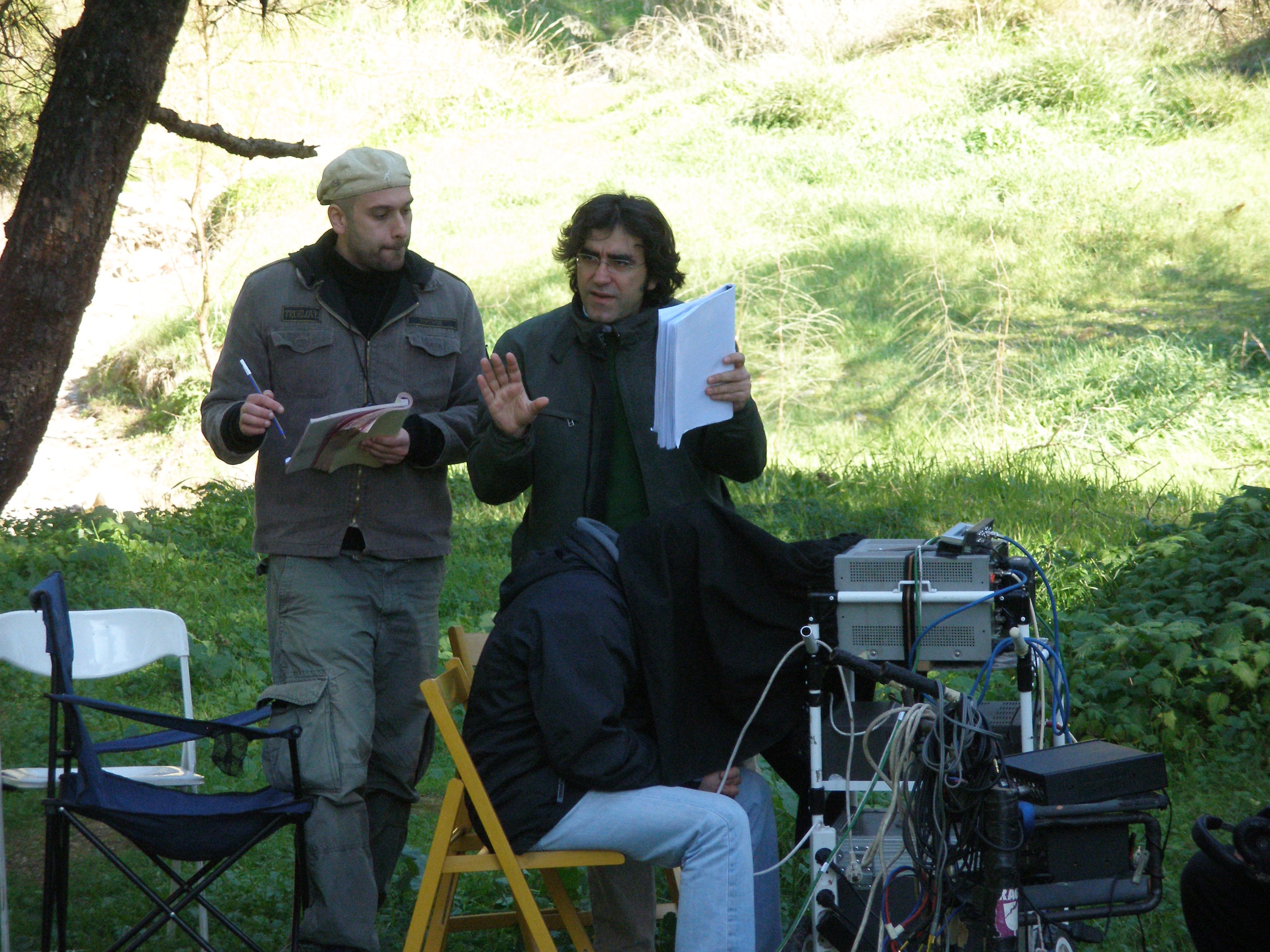 During the filming of 'Oi istories tou astynomou Beka' TV Series