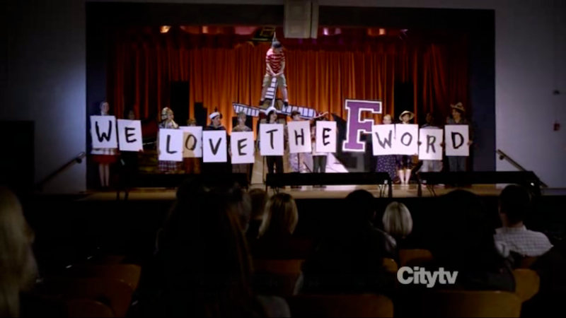Alyssa as the letter 'W' on Modern Family 'The Musical Man'